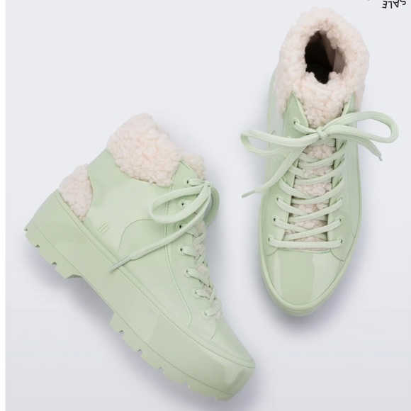 WOMENS 6 MELISSA SHOES FLUFFY SNEAKER – BOOT in GREEN (VERDE HORTELA) NWT - Picture 4 of 13
